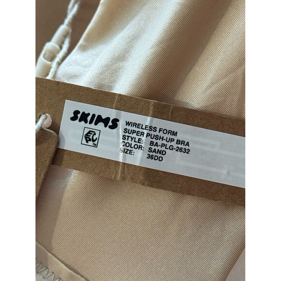 Skims Wireless Super Push up Bra Clay Size 36DD - Picture 8 of 8